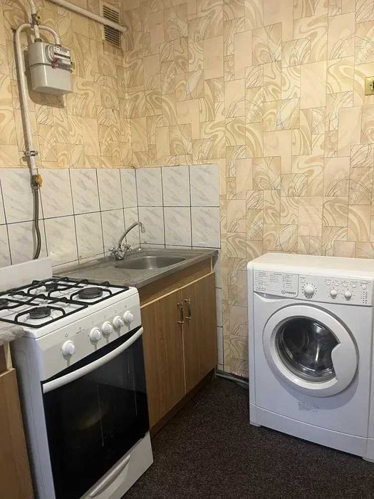 Продаж 1 кімнатної квартири + Комірка №22734