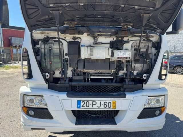 Camião Iveco 190EL32 2014/12 em chassis