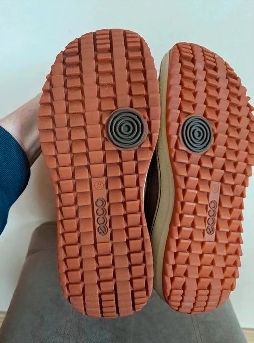 Ecco buty ocieplane zimowe za kostkę rozm. 36 skórzane śniegowce