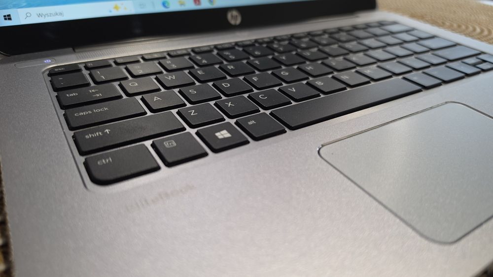 Laptop hp EliteBook 1030 G1