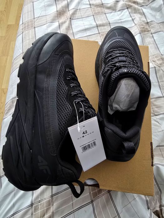 Nowe buty 4F rozmiar 42