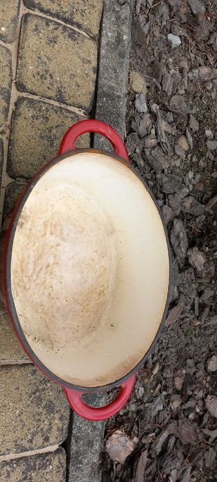 Stara żeliwna gęsiarka emaliowana brytfanna z pokrywką żeliwna brytfanna