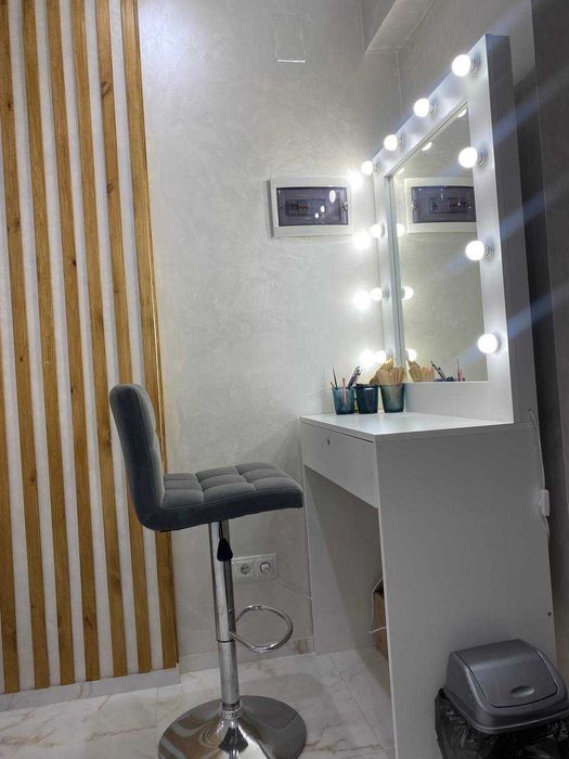 Срочно! Укомплектованный салон на Бочарова за 28 000