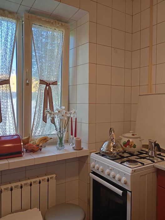 Продаж 3-кімнатної, центр, цегла