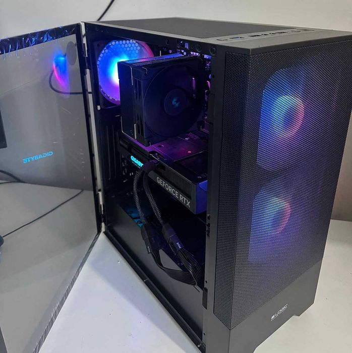 Prezent na święta! Składanie komputerów / Modernizacja / Naprawa