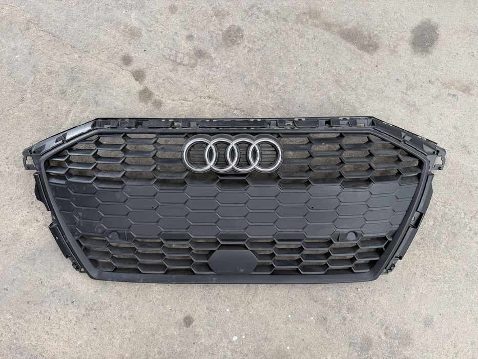 Grelha frontal Audi A3 8y0