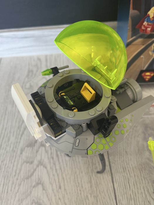 LEGO DC Super Heroes 76040 - Atak Mózgowca