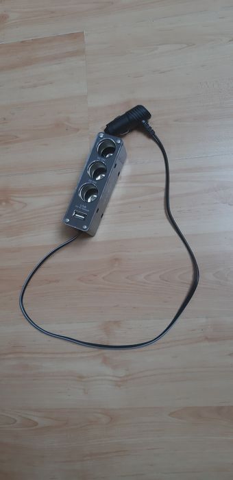 Ładowarka USB 3 wejścia