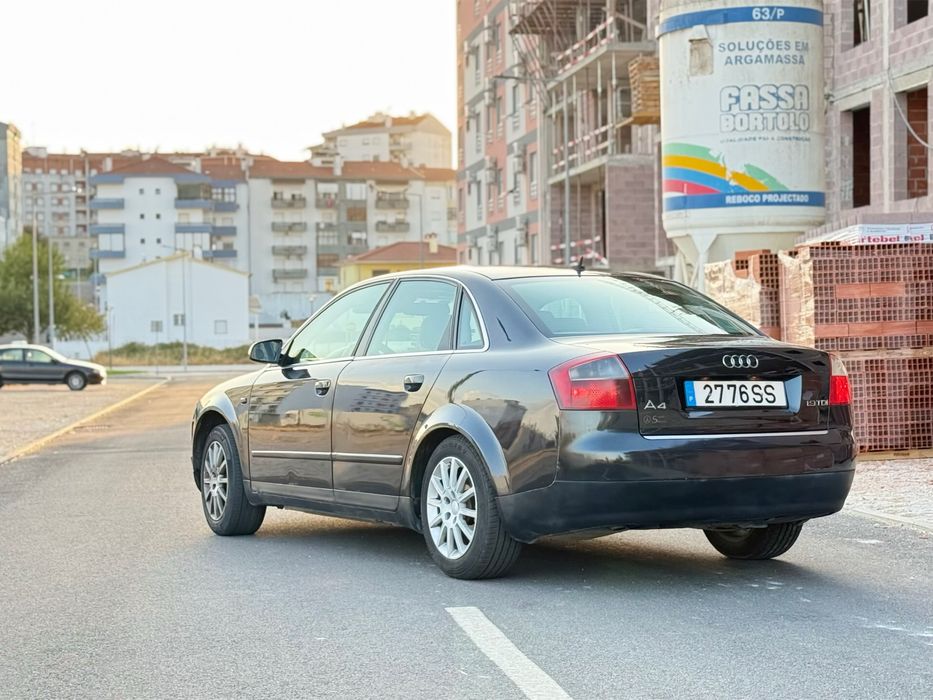 Audi A4 1.9 pd130 2001