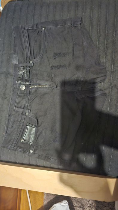 Vendo várias roupas