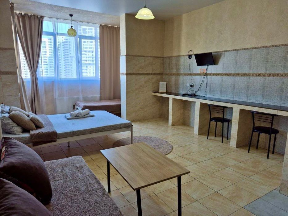 ВІЛЬНА ЗАРАЗ 1к метро Печерська Квартира Подобово Погодинно Центр