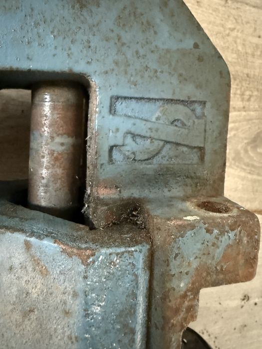Imadło ślusarskie 100 mm – solidne, stare, sprawne, PRL