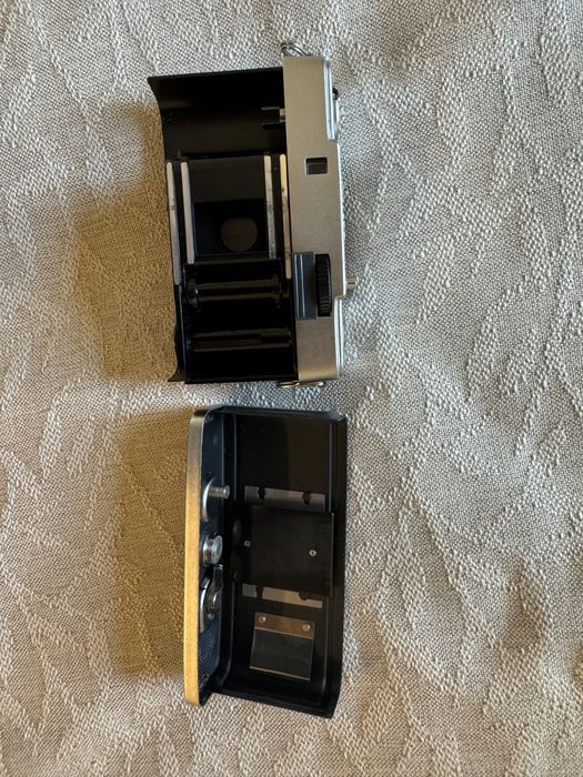 maquina fotográfica antiga Olympus Pen EE