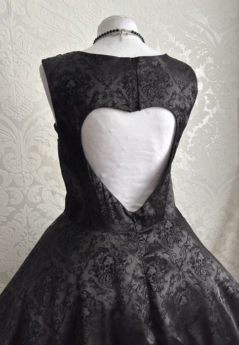 Sukienka banned gothabilly goth gothic pin up alt alternative v