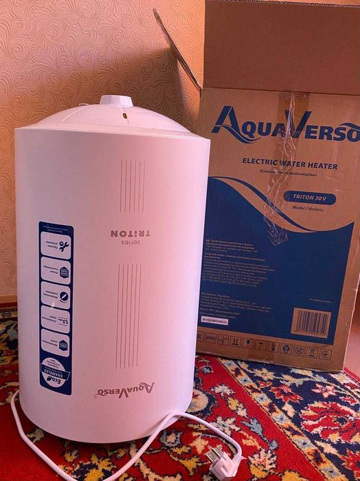 Бойлер 30л Електричний водонагрівач  AquaVerso Triton