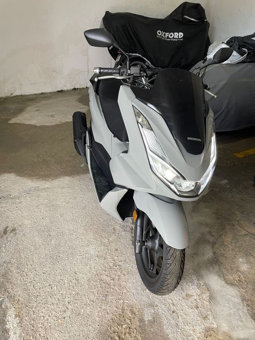 Honda pcx 2024 com 1400km