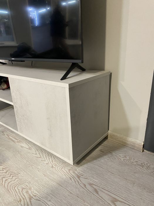 Продам тумбу під телевізор