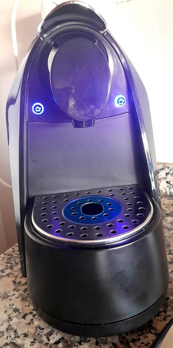 Máquina de café de cápsulas - KAFFA