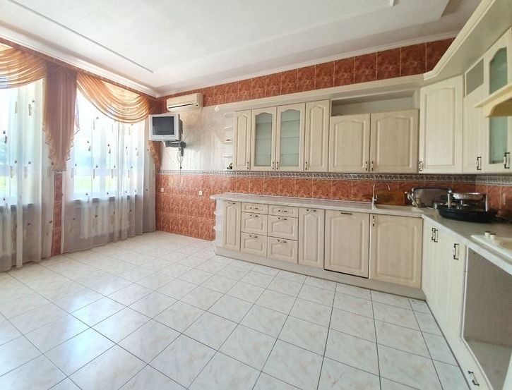 Продам дом пос.Звездный/Подгороднее