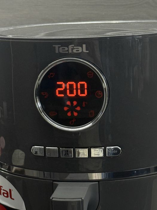 Аерогриль Tefal Air Fry Ultra EY111B15 4.2 л, вживаний