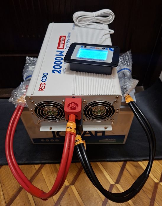 Redodo 2000W інвертор чистої синусоїди з LCD-монітором