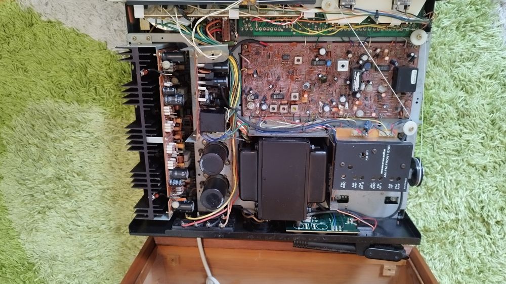 Amplituner Marantz 2265 b