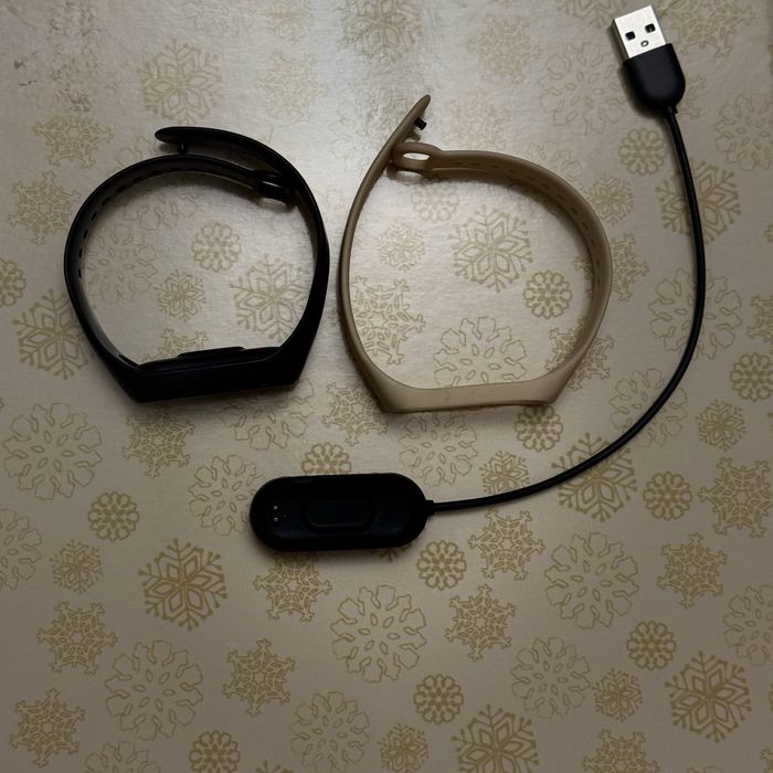 Продам Фитнес-браслет Mi Smart Band 4