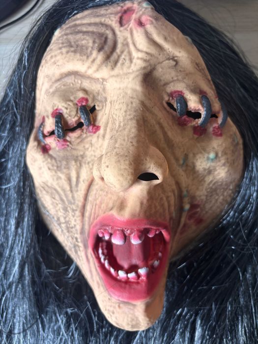 Máscara de Zombie nova