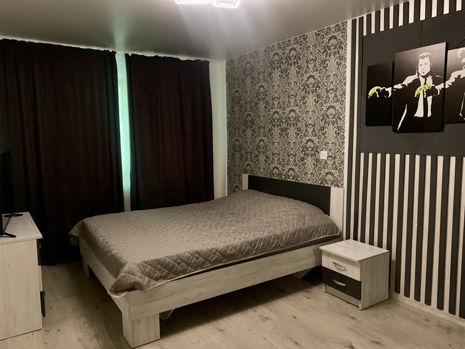 Двохкімнатна квартира подобово, перша ліннія від моря, евроремонт,