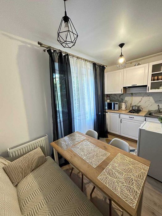 Сдам посуточно 1 комнатную квартиру