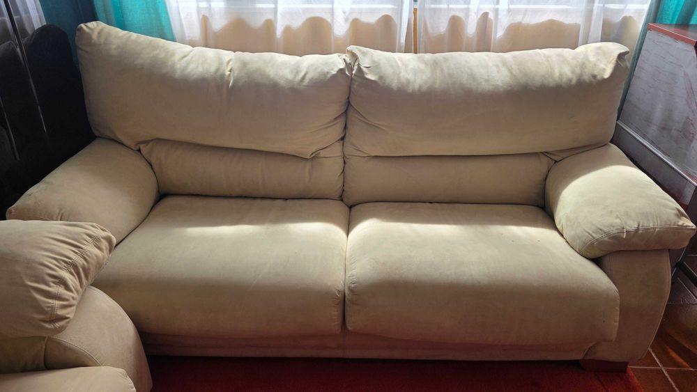 Sofás de qualidade (2 + 3 lugares, tambem a venda separados)