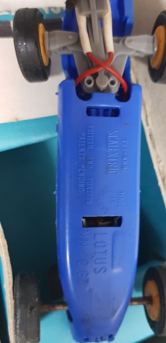 Carrinho antigo de coleção