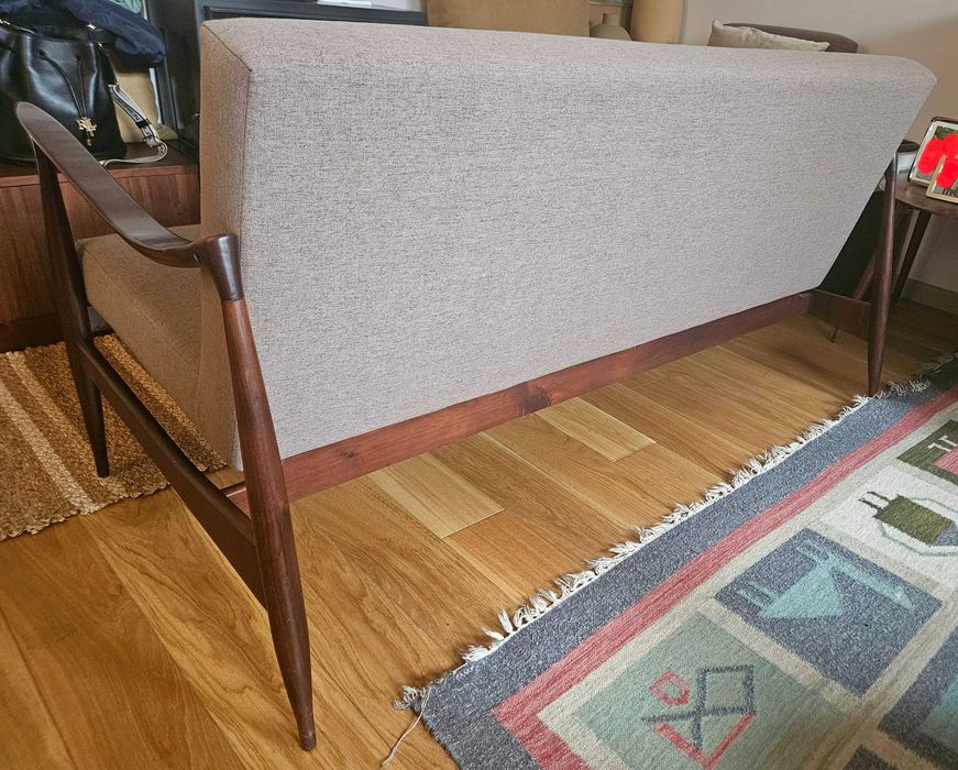 Sofá estilo nórdico 3 lugares