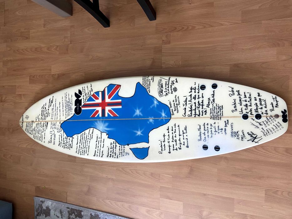 Prancha de surf ORG 5.7 (pouco uso em viagem à Austrália)