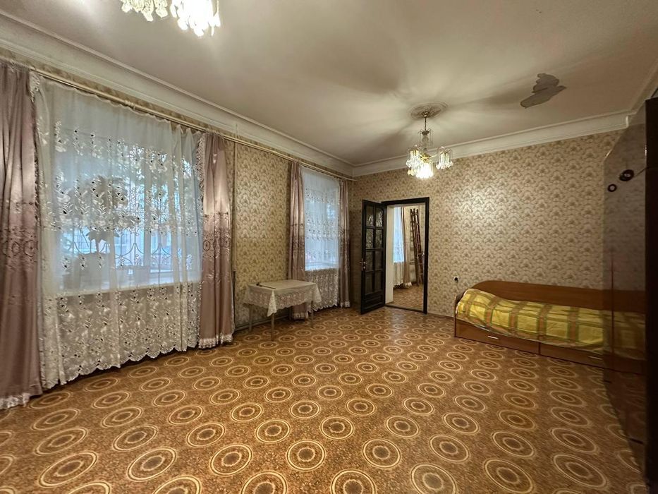 Продам 3-кімн квартиру біля Музкомедії, вул. Ясна (3-203-029)