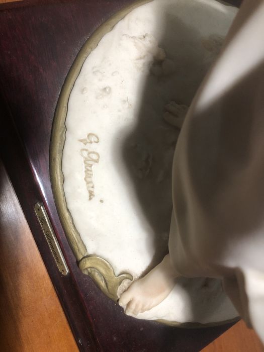 Escultura em biscuit