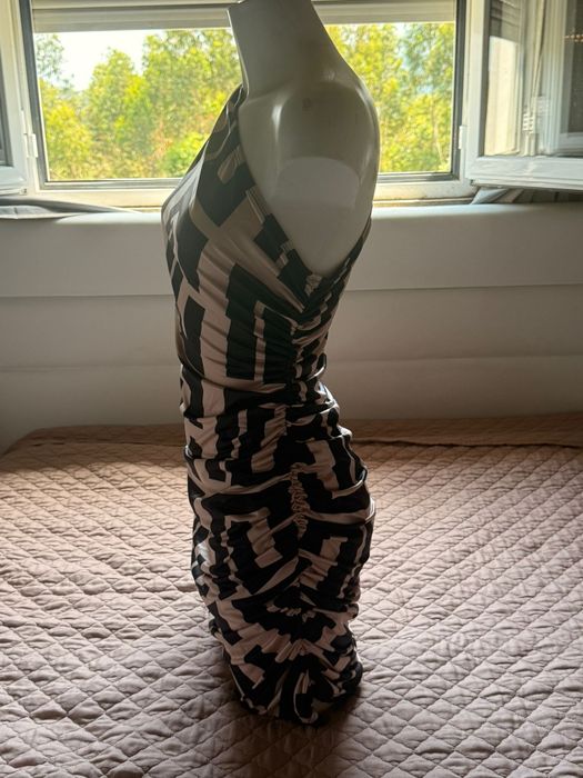 Vestido Ajustado Shein SXY Assimétrico