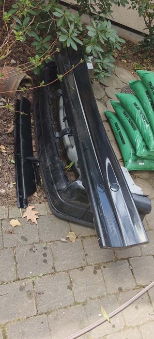 Sprzedam mpakiet BME e36 zderzak przód tył progi m pak