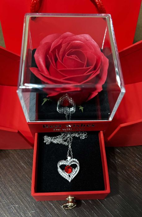 rosa 'eterna' + colar