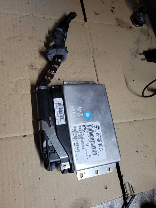 Komputer sterownik skrzyni biegow audi a4 b5 2.4 benzyna