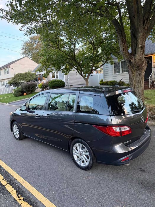 Mazda 5      2014