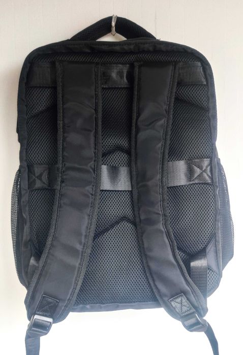 Mochila de viagem - medidas regulamentares (40x30x20)
