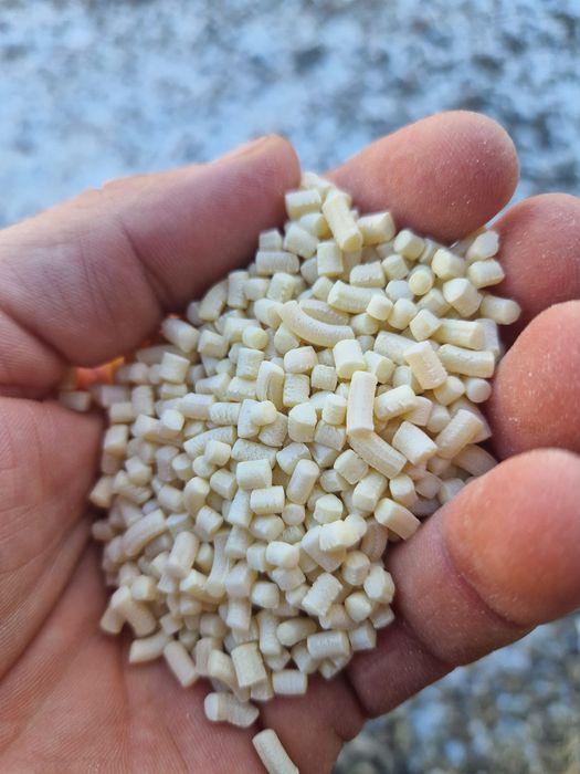 Makaron paszowy karma kura pies