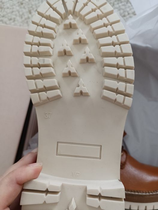 Botins Dora Guimarães