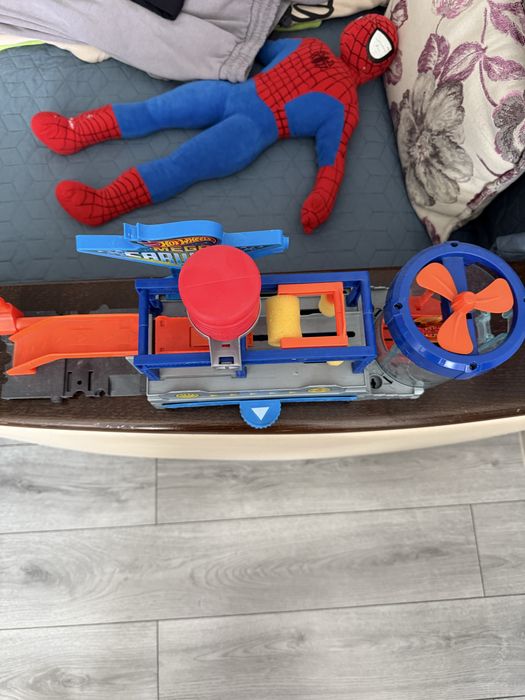 Ігровий набір  Hot Wheels мойка