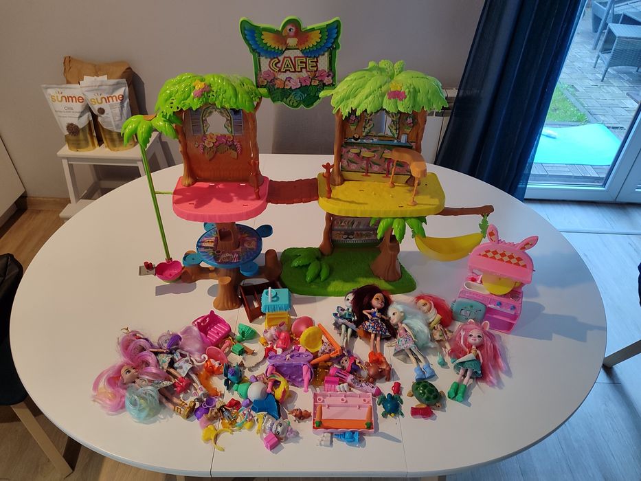 ENCHANTIMALS Tropikalna Kawiarenka + lalki i figurki