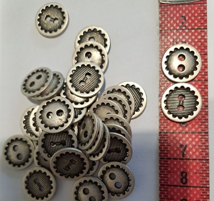 Guziki metalowe, 100 szt