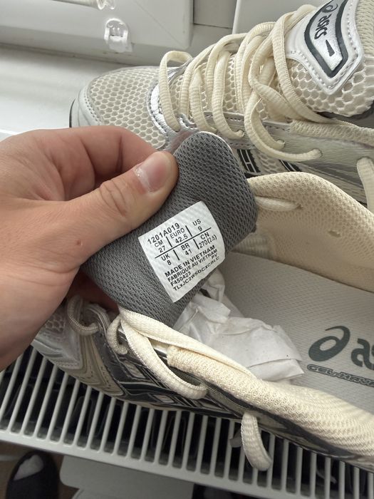 ASICS Gel-Kayano 14 Cream/Black 42,5