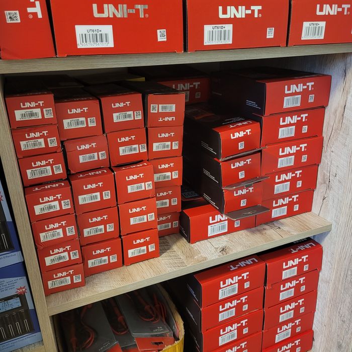 Мультиметр UT61E+,UT61D+,UT61B+ и UT61E.С чехлом.