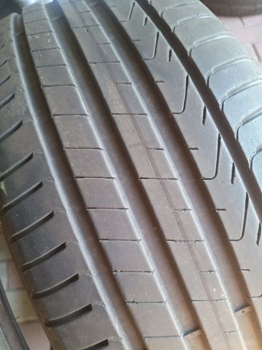 Opony letnie 235/45/21 2szt